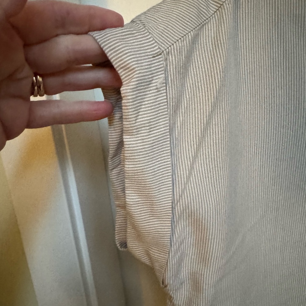 Tilly Tan & Cream Pinstriped Short Sleeve Tencel Buttoned Short Sleeve Shirt. S - Picture 4 of 5